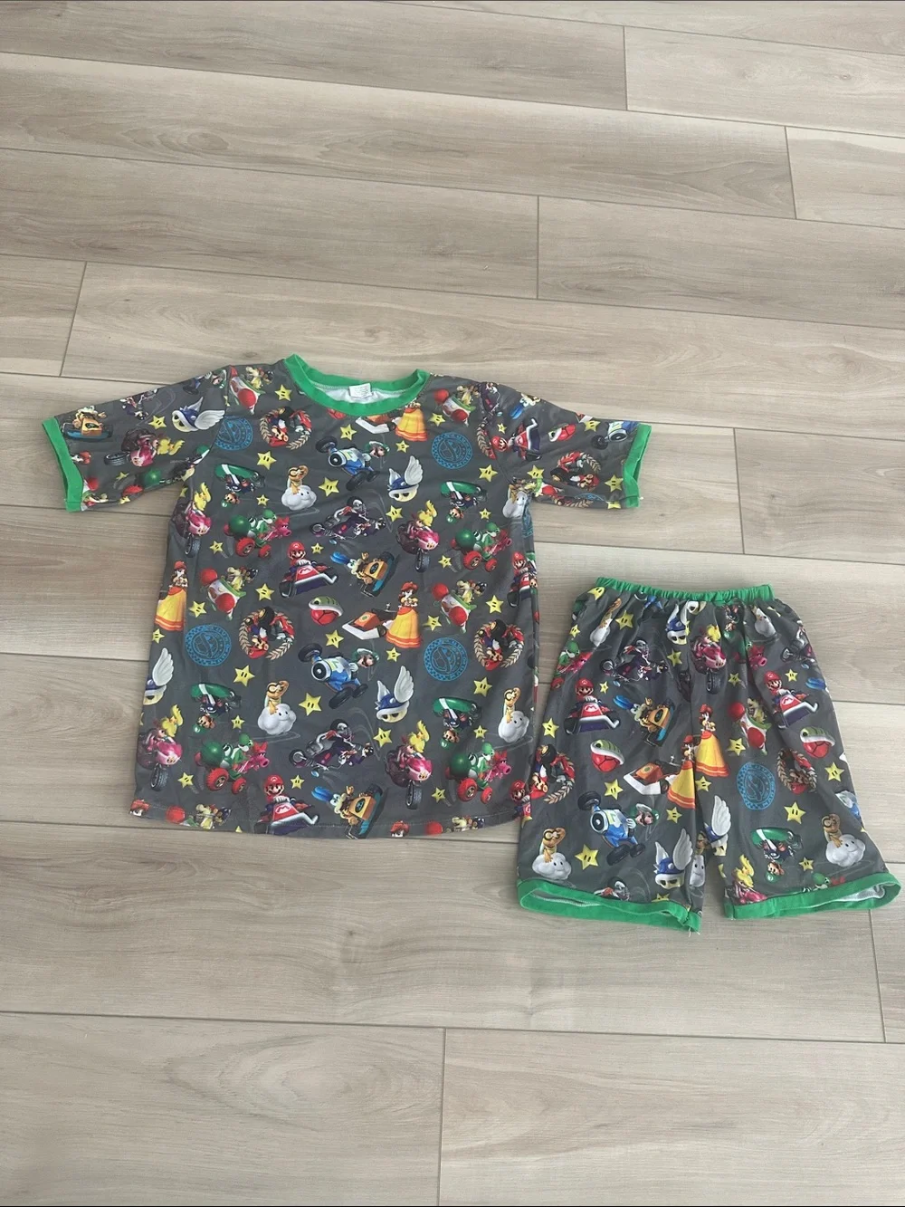 Kids Grey Character Short Pajama Set with Green Trim - Fun Print Size 7XL